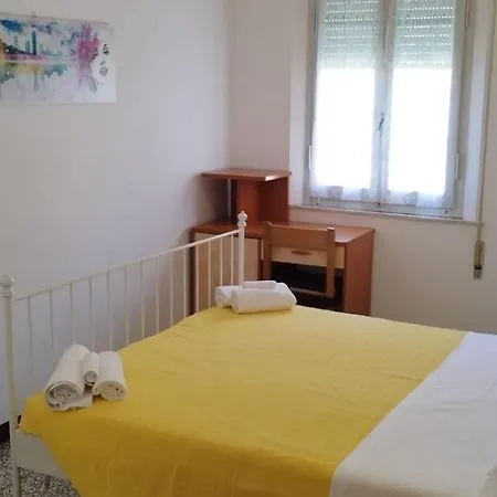Fiorina Bed&Breakfast - Colazione fino a mezzogiorno - Parcheggio moto videosorvegliato gratuito-2