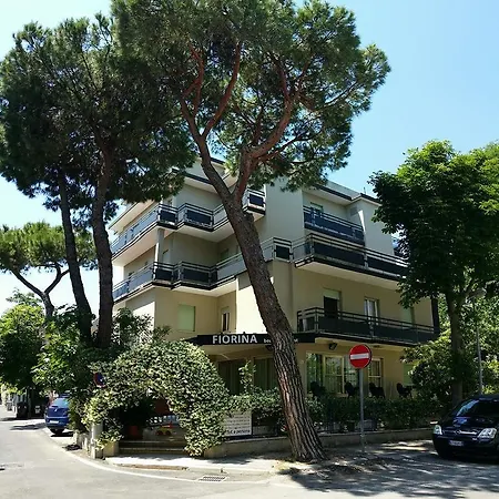 Fiorina Bed&Breakfast - Colazione fino a mezzogiorno - Parcheggio moto videosorvegliato gratuito-3